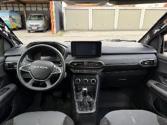 Dacia Jogger 1.6I - 16V SCE 140 E-TECH picture 6