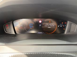 Peugeot 2008 1.2 PURETECH - 12V TURBO HYBRID picture 9