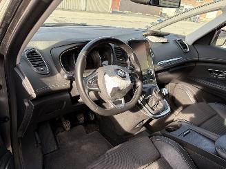 Renault Grand-scenic 7 SEATS 1.6 DCI BOSE EDITION picture 3