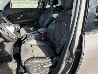 Renault Grand-scenic 7 SEATS 1.6 DCI BOSE EDITION picture 10
