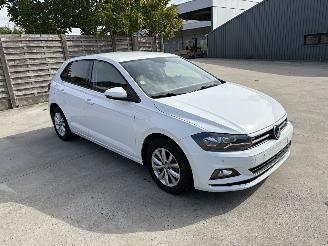 Unfallwagen Volkswagen Polo 6 PHASE 1 1.0 TSI - 12V TURBO 2018/10