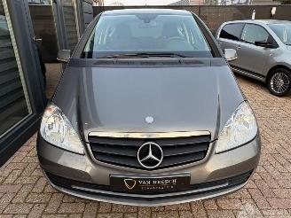 krockskadad bil auto Mercedes A-klasse A150 Business 3 deurs | Audio Airco Facelift 2008/10
