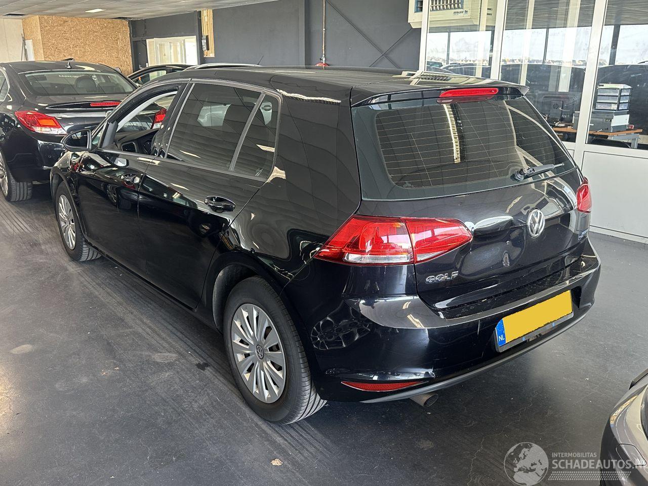 Volkswagen Golf 1.6TDI DSG NAP