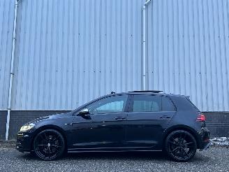 Volkswagen Golf 2.0TSI 410pk Black Edition picture 5