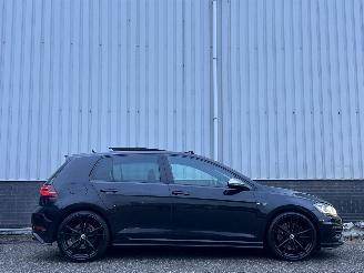 Volkswagen Golf 2.0TSI 410pk Black Edition picture 2
