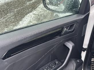 Volkswagen T-Roc 1.5TSI R-Line Panorama Automaat picture 5