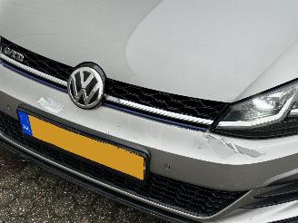 Volkswagen Golf 2.0TDI GTD picture 9