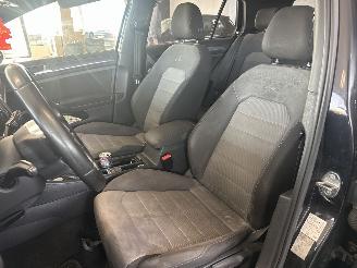 Volkswagen Golf 1.4TSI ACT R-Line picture 5