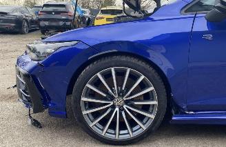 Volkswagen Golf 2.0TSI R Panorama picture 17