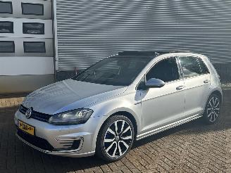 Damaged car Volkswagen Golf 1.4TSI GTE Panorama Led 2014/1
