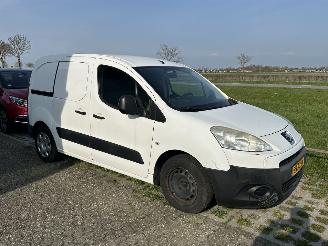 skadebil auto Peugeot Partner 120 1.6 e-HDI L1 XT Profit + 2Tronic 2012/1
