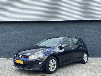 uszkodzony samochody osobowe Volkswagen Golf 1.2TSI Comfortline 2013/1