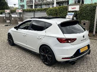 Seat Leon 2.0 TSI CUPRA 400PK picture 2