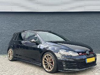 skadebil auto Volkswagen Golf 2.0TSI 400PK! Panorama Led Leer 2015/3
