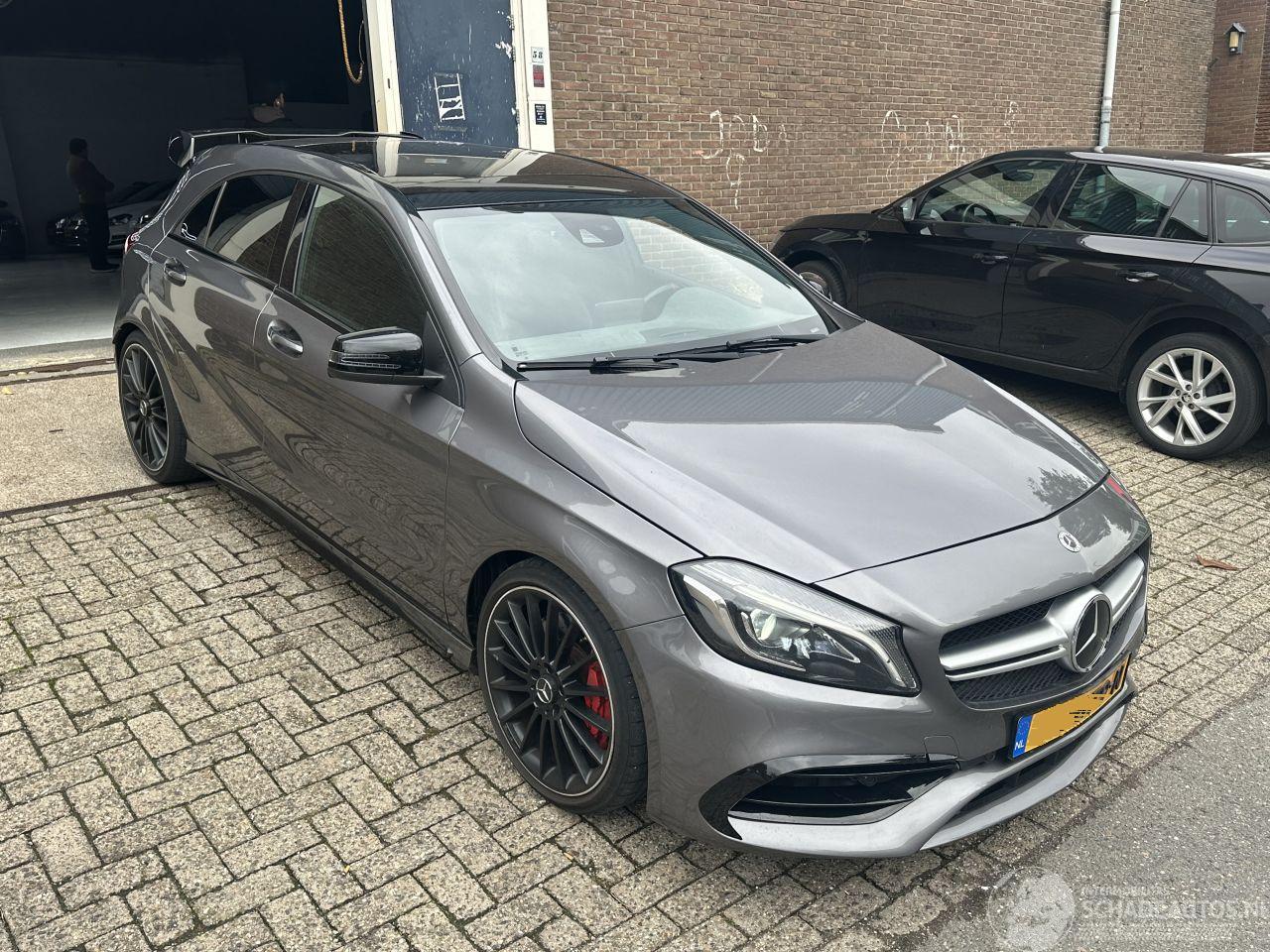 Mercedes AMG A45 Edition one Panorama