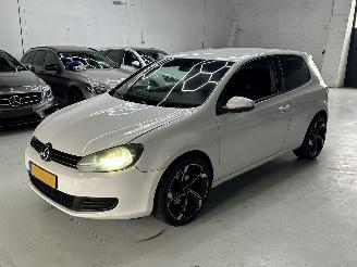 Vaurioauto  passenger cars Volkswagen Golf 3 deurs LM Velgen 2009/1