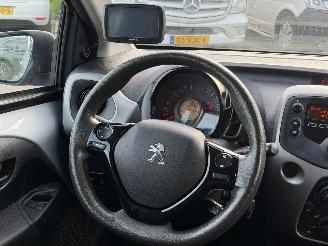 Peugeot 108 108 1.0 e-VTi Blue Lease picture 11