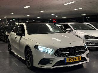 uszkodzony samochody osobowe Mercedes A-klasse A160 AMG PANO NAP! 2020/2