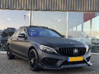 Schadeauto Mercedes C-klasse C-klasse 350e AMG PANO/FULL 2015/10