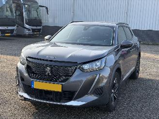 Damaged car Peugeot 2008 1.2 PureTech GT-Line 2020/4