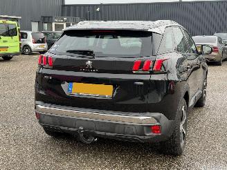 Peugeot 3008 1.2 PureTech Allure Automaat picture 4