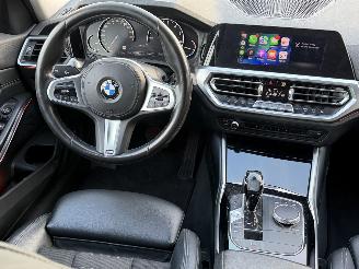 BMW 3-serie 320i High Executive AUTOMAAT/LED picture 16