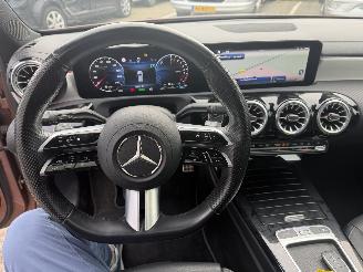 Mercedes A-klasse A250e AMGPANO/AUTOMAAT picture 15