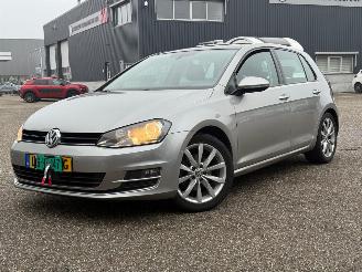 škoda osobní automobily Volkswagen Golf Volkswagen Golf 1.4 TSI PANO/KEY-LESS Connected Series 2016/3