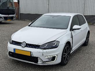 Damaged car Volkswagen Golf 1.4 TSI GTE AUTOMAAT 2015/8