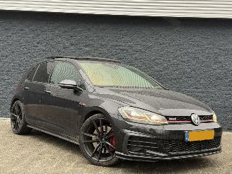 krockskadad bil auto Volkswagen Golf 2.0TSI GTI FACELIFT PANO/DSG 2019/4