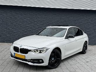 damaged passenger cars BMW 3-serie 340i xDrive M Sport AUTOMAAT/PANO/LED 2016/3