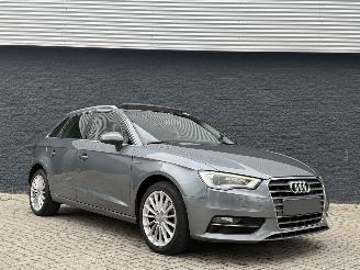 Coche accidentado Audi A3 1.4TFSI G-TRON automaat/pano 2014/6