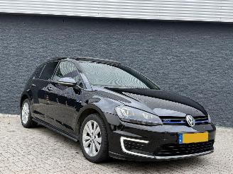 uszkodzony samochody osobowe Volkswagen Golf GTE PANO/DSG 2015/7