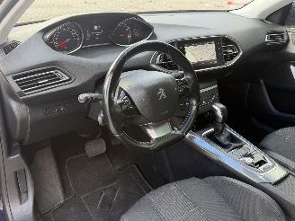 Peugeot 308 1.2 BENZINE AUTOMAAT/GLASDAK picture 8