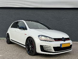 Voiture accidenté Volkswagen Golf 2.0TSI GTI PANO/DSG/MILTEK 2014/3