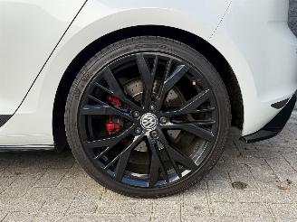 Volkswagen Golf 2.0TSI GTI PANO/DSG/MILTEK picture 20