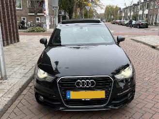 Audi A1 1.6TDI S-line Pano/Schaalstoelen/Keyless picture 2