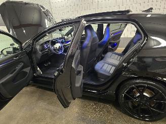 Volkswagen Golf R Black Edetion picture 6