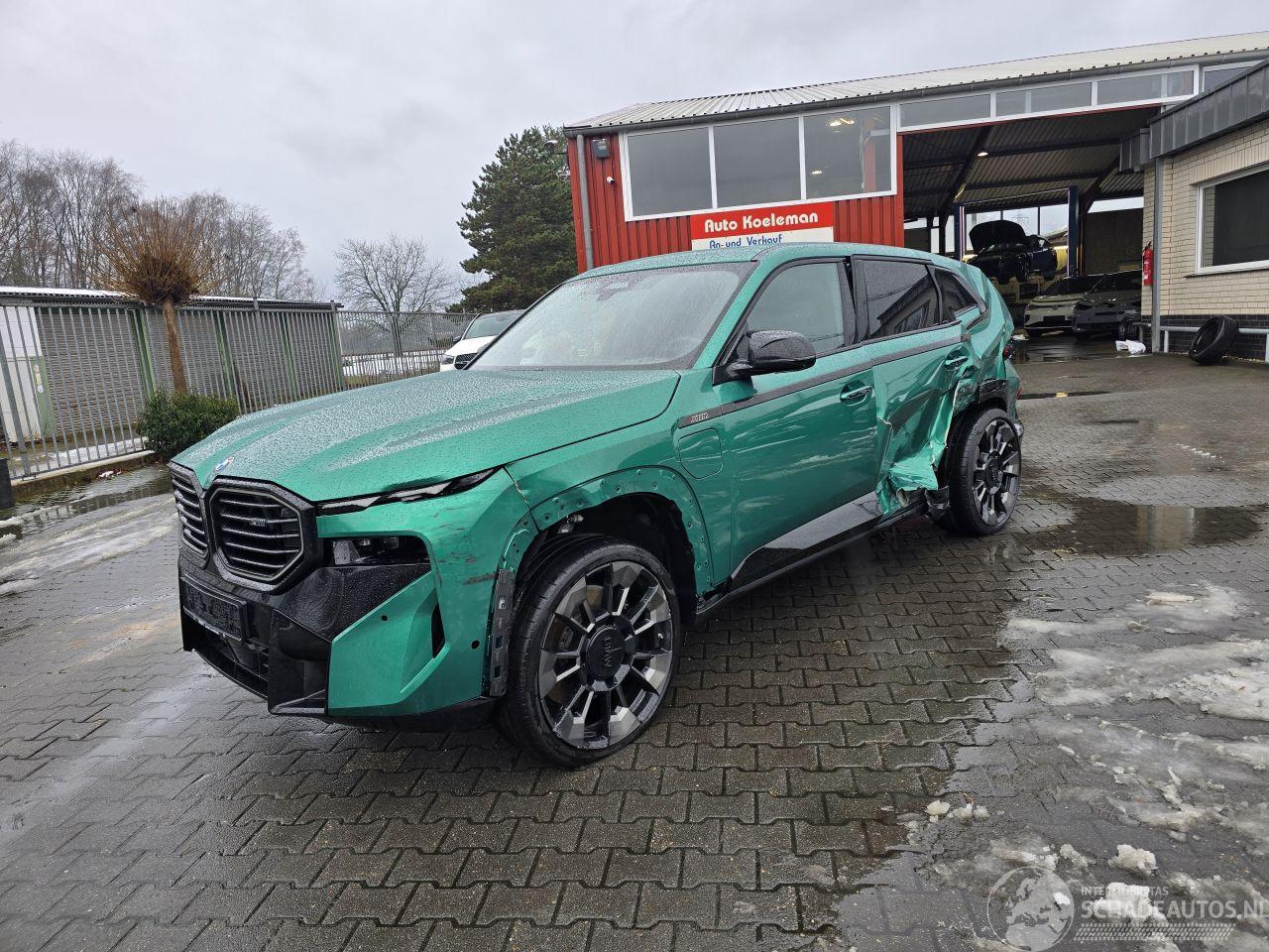 BMW XM 50e Isle Of Man Grün Metallic