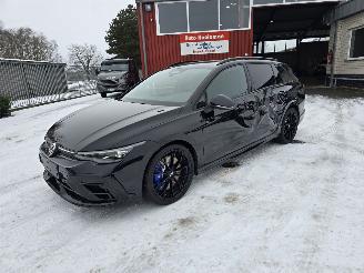 skadebil auto Volkswagen Golf R 245 kW 4MOTION 2025/9