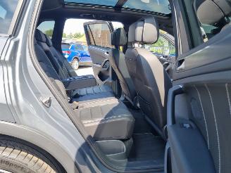 Volkswagen Tiguan R-LINE TDi 4MOTION 142 kW picture 16