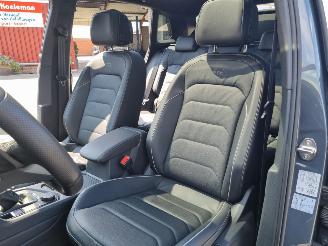 Volkswagen Tiguan R-LINE TDi 4MOTION 142 kW picture 15