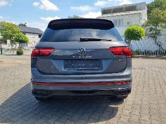 Volkswagen Tiguan R-LINE TDi 4MOTION 142 kW picture 38