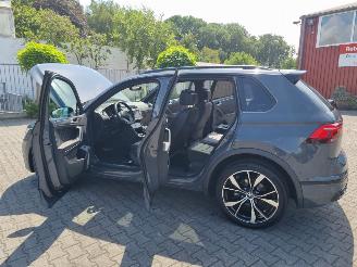 Volkswagen Tiguan R-LINE TDi 4MOTION 142 kW picture 6