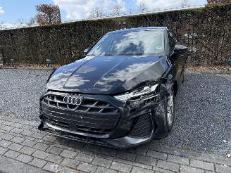 Schadeauto Audi A3 40 TFSI E 2026/1