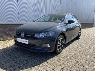 krockskadad bil auto Volkswagen Polo 1.0 MPI Comfortline, Navi ,Airco, Cruise 2020/1