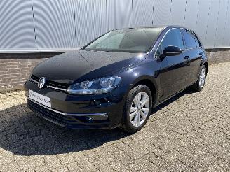 Damaged car Volkswagen Golf Comfortline DSG, Navi, Airco 2018/7