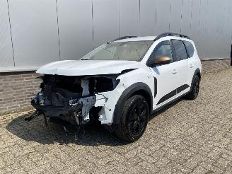 krockskadad bil auto Dacia Jogger 1.0 TCe Extreme Camera, Airco, Trekhaak 2023/1