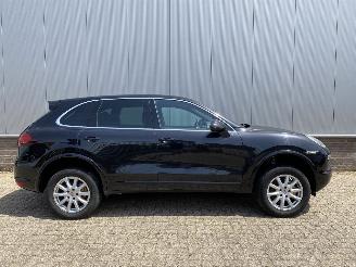 Porsche Cayenne 3.0 D Panoramadak , Bose , Navi , Camera , Luchtvering picture 8
