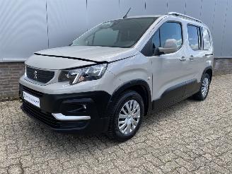 damaged passenger cars Peugeot Rifter 1.2 Puretech Active Apple Carplay/Android Auto, Airco, Trekhaak 2020/7